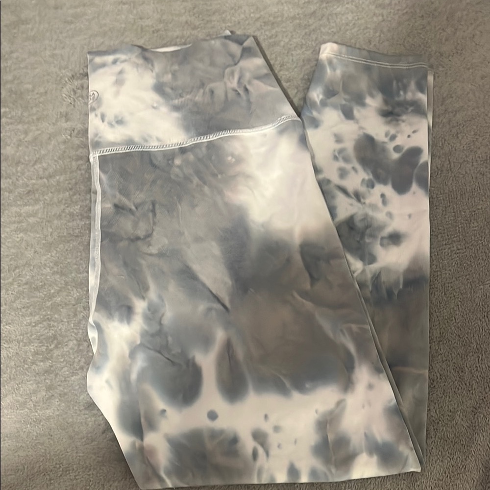 NwOT Sage Women's Tie-Dye Leggings - Gray and White